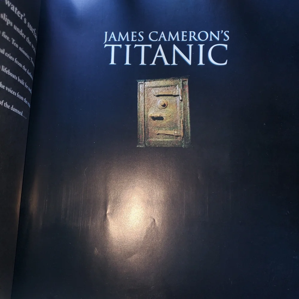 James Cameron's Titanic Softcover Book‎